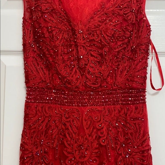 Dress - Picture 3 of 3